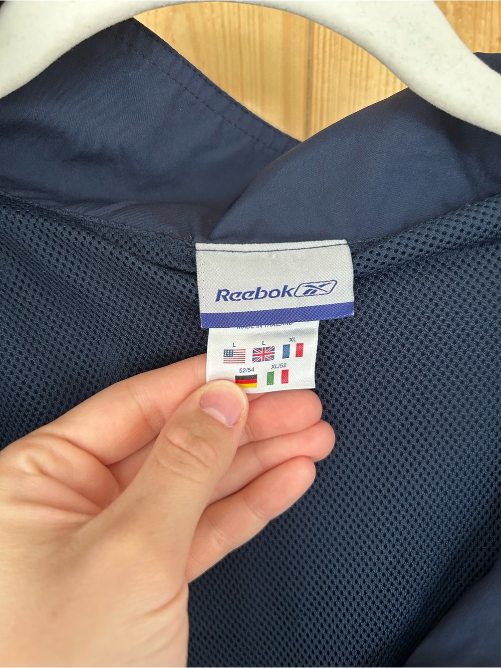 Vintage Reebok Men's Navy Blue Windbreaker Jacket Size Large - Picture 2 of 10